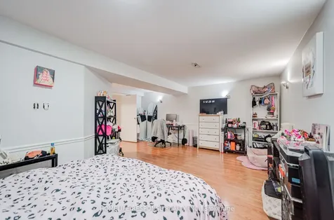 93 Hansen Road N Brampton ON L6V 3C8