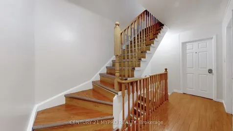 643 Sentinel Road Toronto ON M3J 0B4