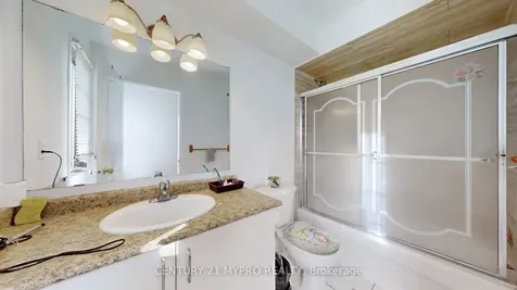 643 Sentinel Road Toronto ON M3J 0B4