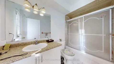643 Sentinel Road Toronto ON M3J 0B4