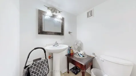643 Sentinel Road Toronto ON M3J 0B4