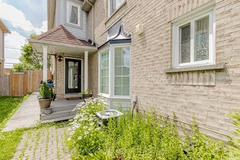 139 Chipmunk Crescent Brampton ON L6R 1B7