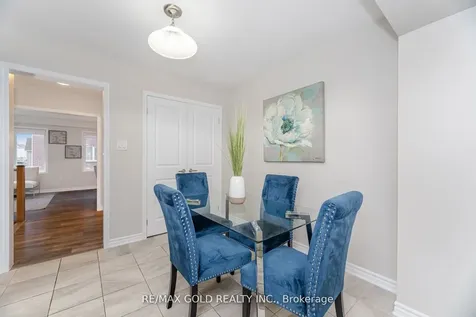 75 Baycliffe Crescent Brampton ON L7A 3Z1
