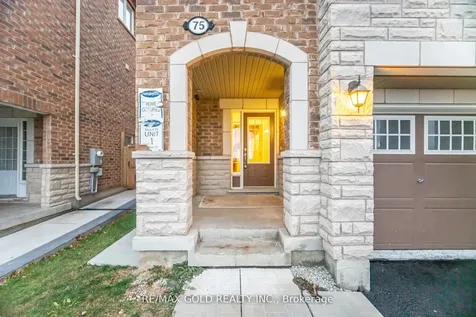 75 Baycliffe Crescent Brampton ON L7A 3Z1
