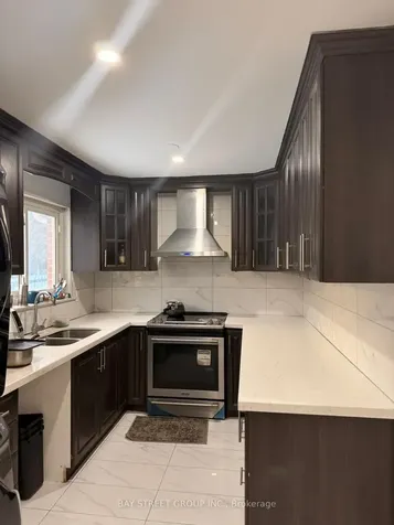 193 Mcmurchy Avenue S Brampton ON L6Y 1Z2