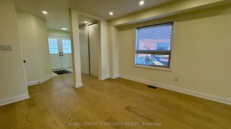 95 Tiller Trail Brampton ON L6X 4S7