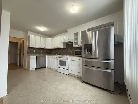 1195 Lakeshore Road E Mississauga ON L5E 1G1