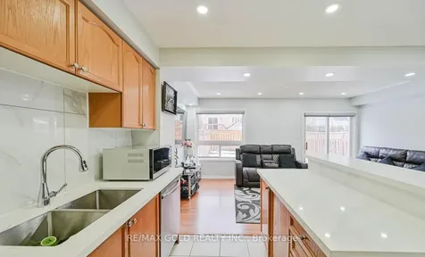 12 Rockrose Drive Brampton ON L6R 2Z6