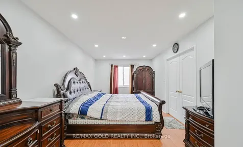 12 Rockrose Drive Brampton ON L6R 2Z6