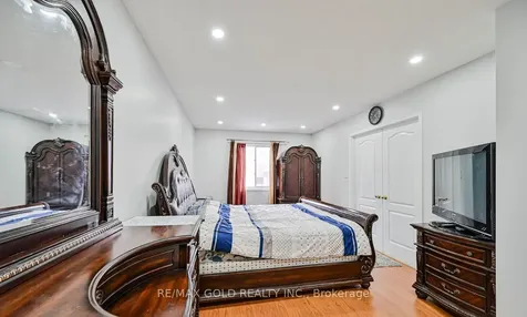 12 Rockrose Drive Brampton ON L6R 2Z6