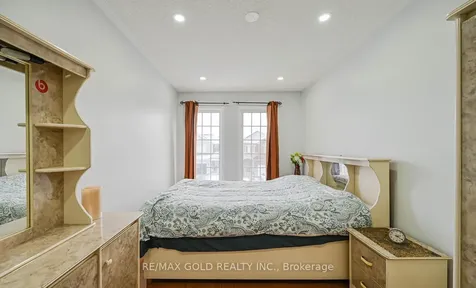 12 Rockrose Drive Brampton ON L6R 2Z6