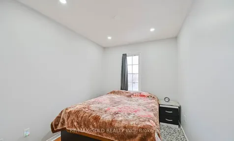 12 Rockrose Drive Brampton ON L6R 2Z6