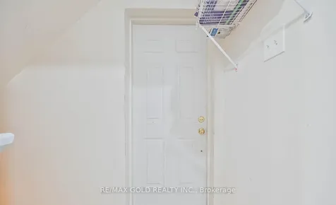 12 Rockrose Drive Brampton ON L6R 2Z6