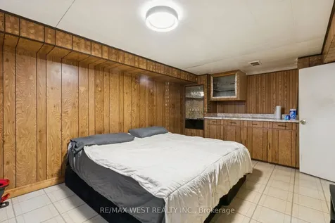 562 Alliance Avenue Toronto ON M6N 2J5