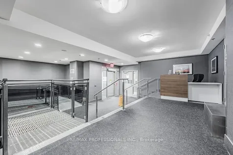 816 Lansdowne Avenue Toronto ON M6H 4K6