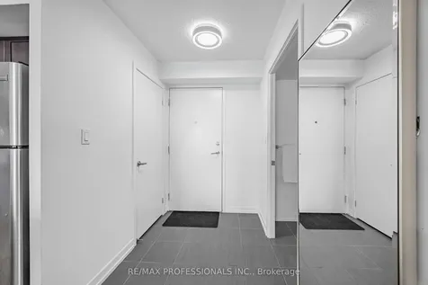 816 Lansdowne Avenue Toronto ON M6H 4K6