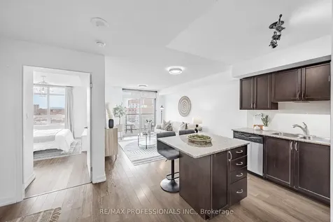 816 Lansdowne Avenue Toronto ON M6H 4K6
