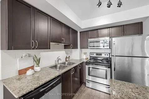 816 Lansdowne Avenue Toronto ON M6H 4K6