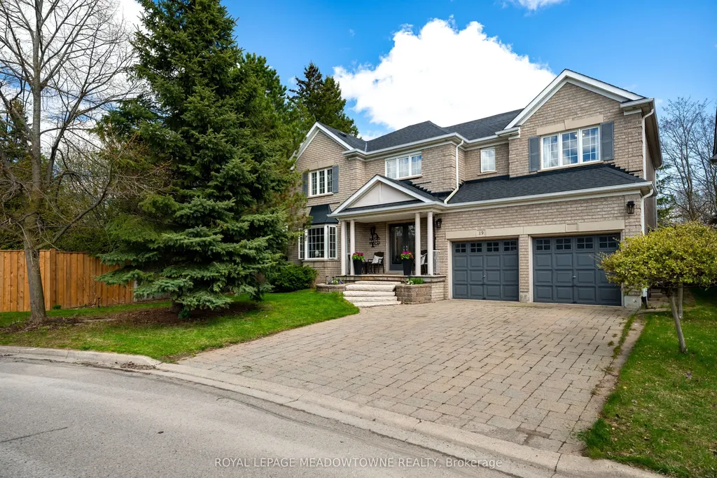 19 Grist Mill Drive Halton Hills ON L7G 6C2