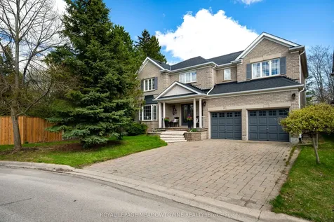 19 Grist Mill Drive Halton Hills ON L7G 6C2