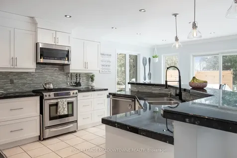 19 Grist Mill Drive Halton Hills ON L7G 6C2