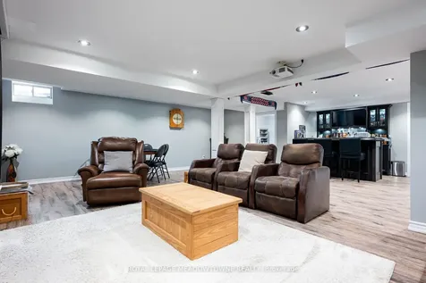 19 Grist Mill Drive Halton Hills ON L7G 6C2