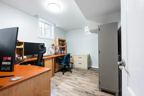 19 Grist Mill Drive Halton Hills ON L7G 6C2