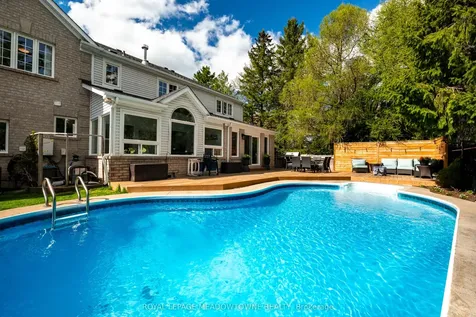 19 Grist Mill Drive Halton Hills ON L7G 6C2