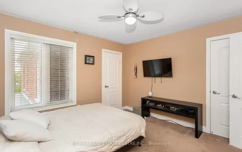 26 Saint Hubert Drive Brampton ON L6P 1V7