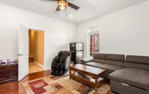 26 Saint Hubert Drive Brampton ON L6P 1V7