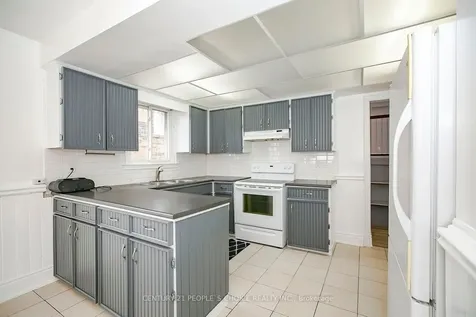 114 Simmons Boulevard Brampton ON L6V 3V6