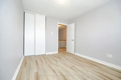 114 Simmons Boulevard Brampton ON L6V 3V6