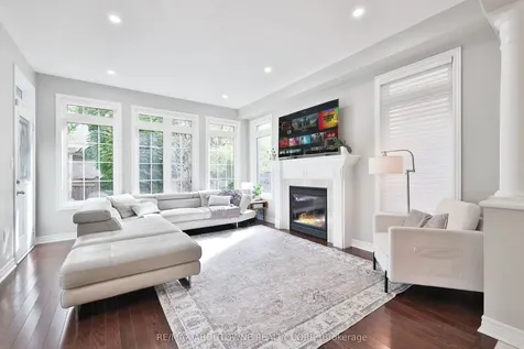 3262 Skipton Lane Oakville ON L6M 0K2