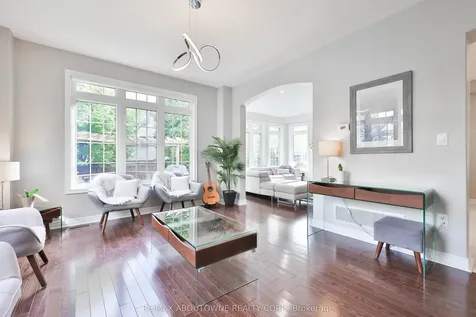 3262 Skipton Lane Oakville ON L6M 0K2