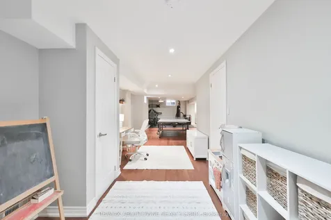 3262 Skipton Lane Oakville ON L6M 0K2