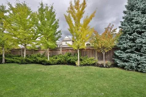 3262 Skipton Lane Oakville ON L6M 0K2