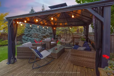 3262 Skipton Lane Oakville ON L6M 0K2