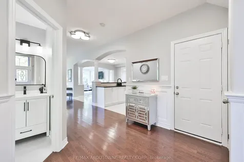 3262 Skipton Lane Oakville ON L6M 0K2