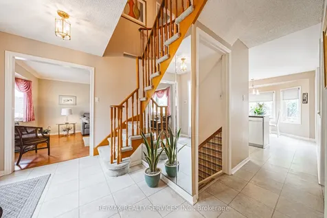 17 Cox Crescent Brampton ON L6X 3G8