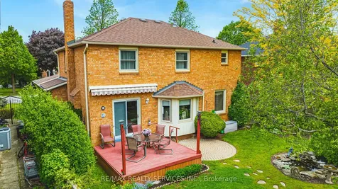 17 Cox Crescent Brampton ON L6X 3G8