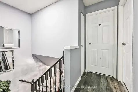 39 Barrington Crescent Brampton ON L6Z 1N2