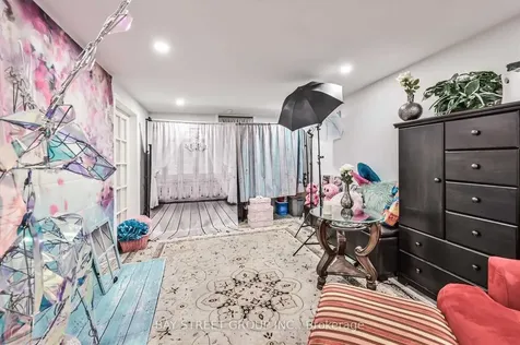 39 Barrington Crescent Brampton ON L6Z 1N2