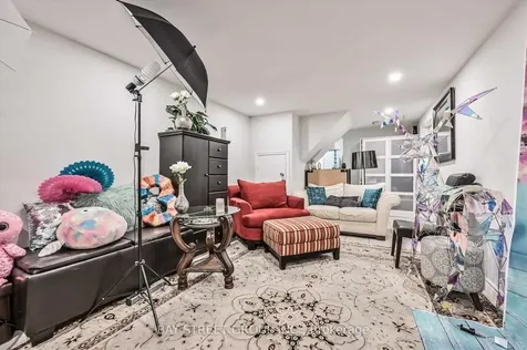 39 Barrington Crescent Brampton ON L6Z 1N2