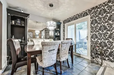 39 Barrington Crescent Brampton ON L6Z 1N2
