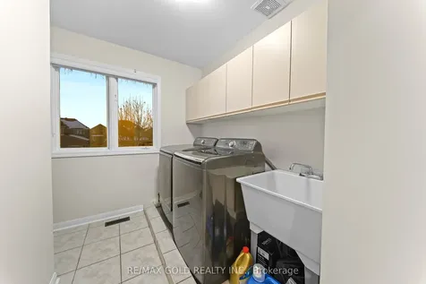 184 Mountainberry Road Brampton ON L6R 2L2