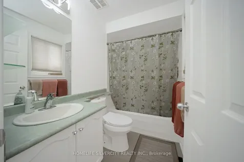 15 Diploma Drive Brampton ON L6P 1M3