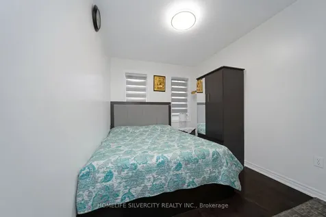 15 Diploma Drive Brampton ON L6P 1M3