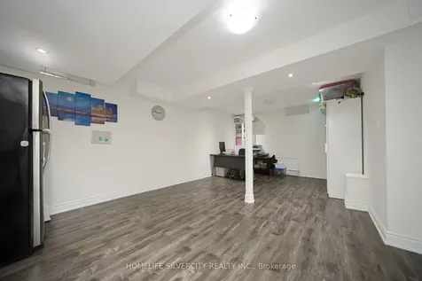 15 Diploma Drive Brampton ON L6P 1M3