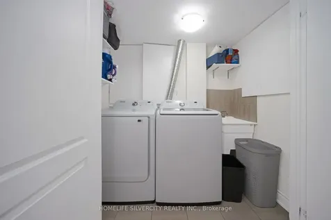 15 Diploma Drive Brampton ON L6P 1M3