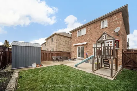 15 Diploma Drive Brampton ON L6P 1M3